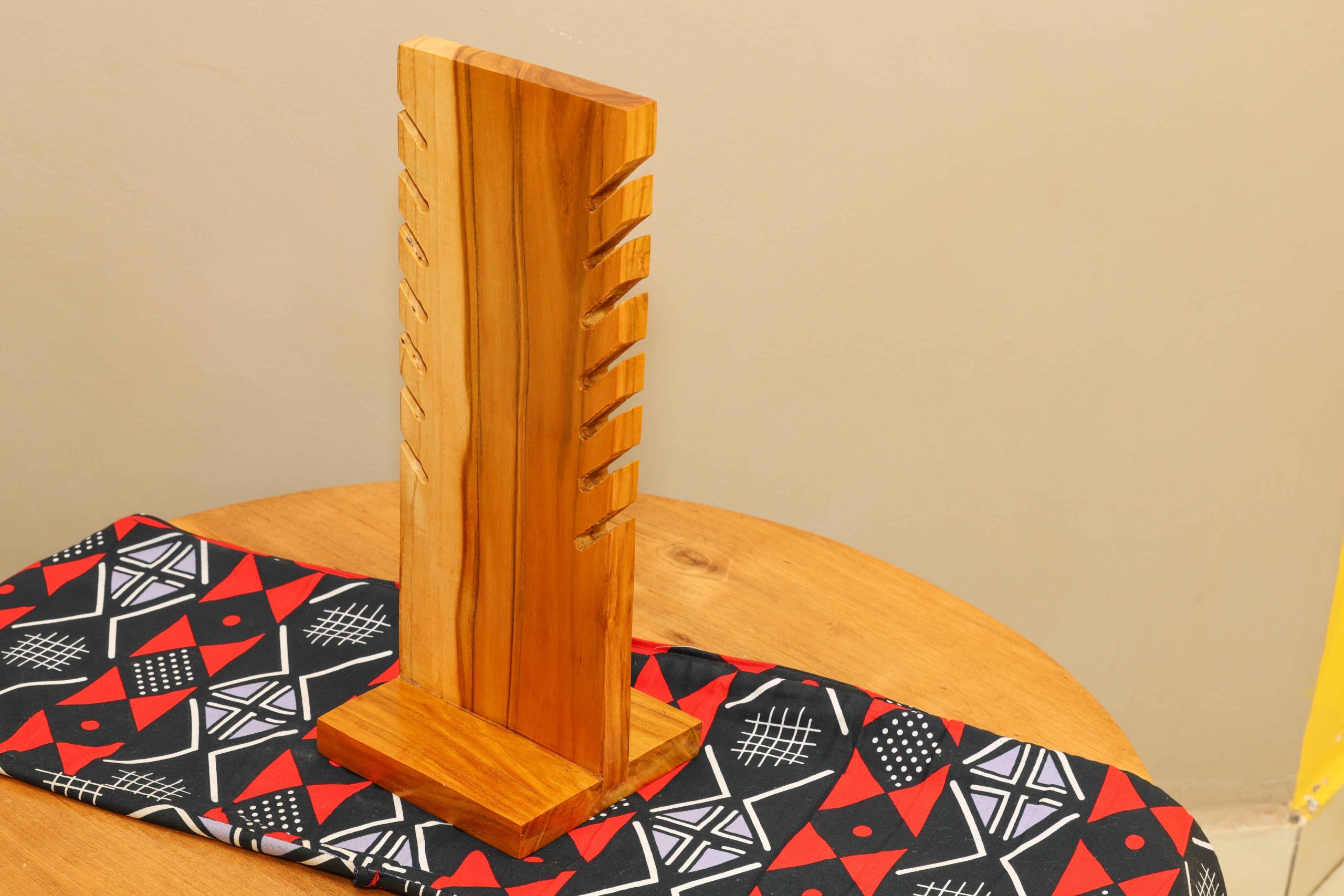 Necklace stand - Image 4